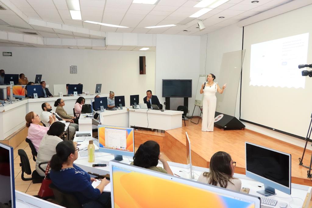 Continúa en UATx seminario de transculturización digital